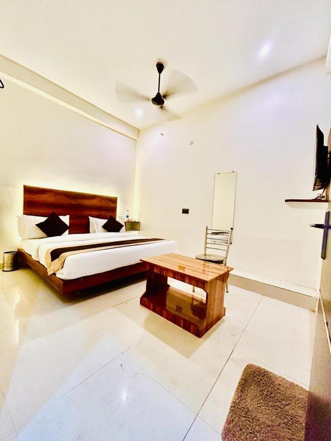Hotel Sr Grand Gorakhpur Exterior photo